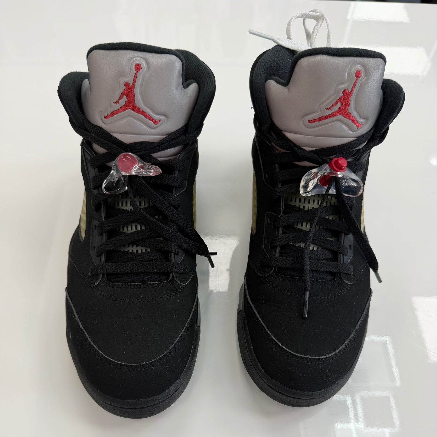 Air Jordan 5 Retro OG Black
Metallic (2016) (USED NO BOX)