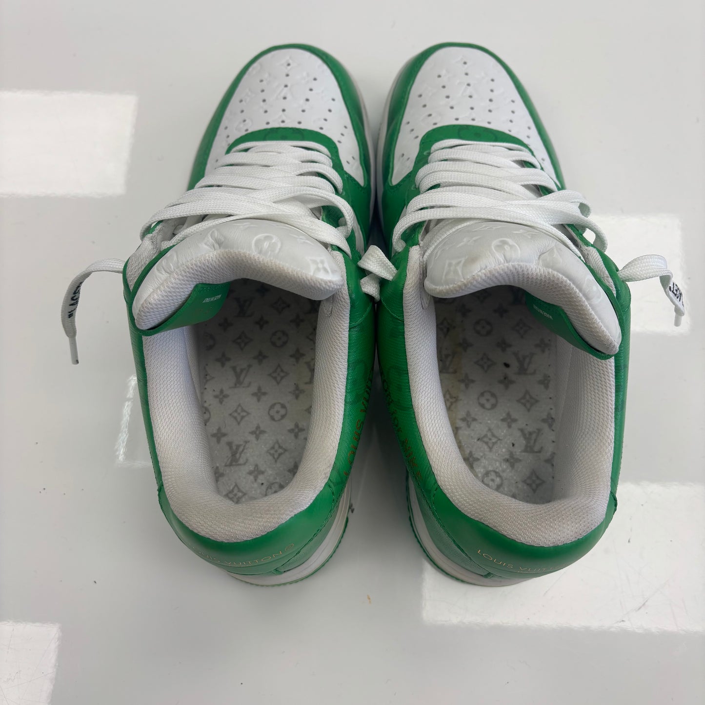 Louis Vuitton × Nike Air Force 1
Low 'White Gym Green' (USED, NO BOX, NO INSOLES)