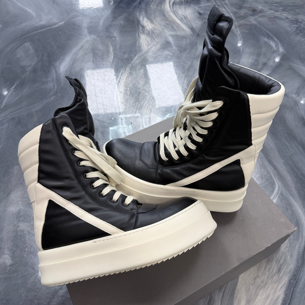 RICK OWENS PORTERVILLE MEGA GEOBASKET (USED)