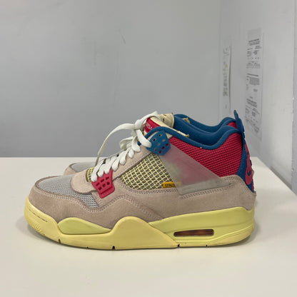 Jordan 4 Union Guava (USED)