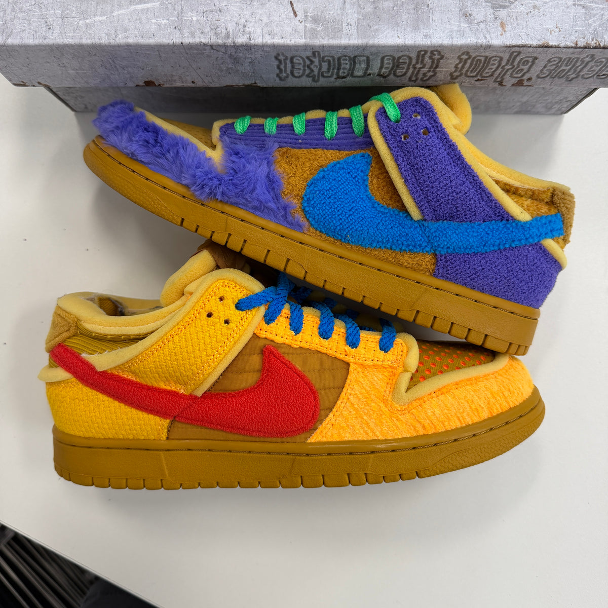 Nike Dunk Low Cactus Plant Flea Market Swamp Sponge Psychic Purple (Used) sneakers - view 2