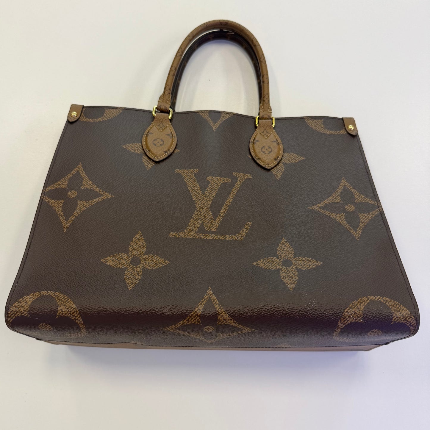 Louis Vuitton OnTheGo MM Tote Bag