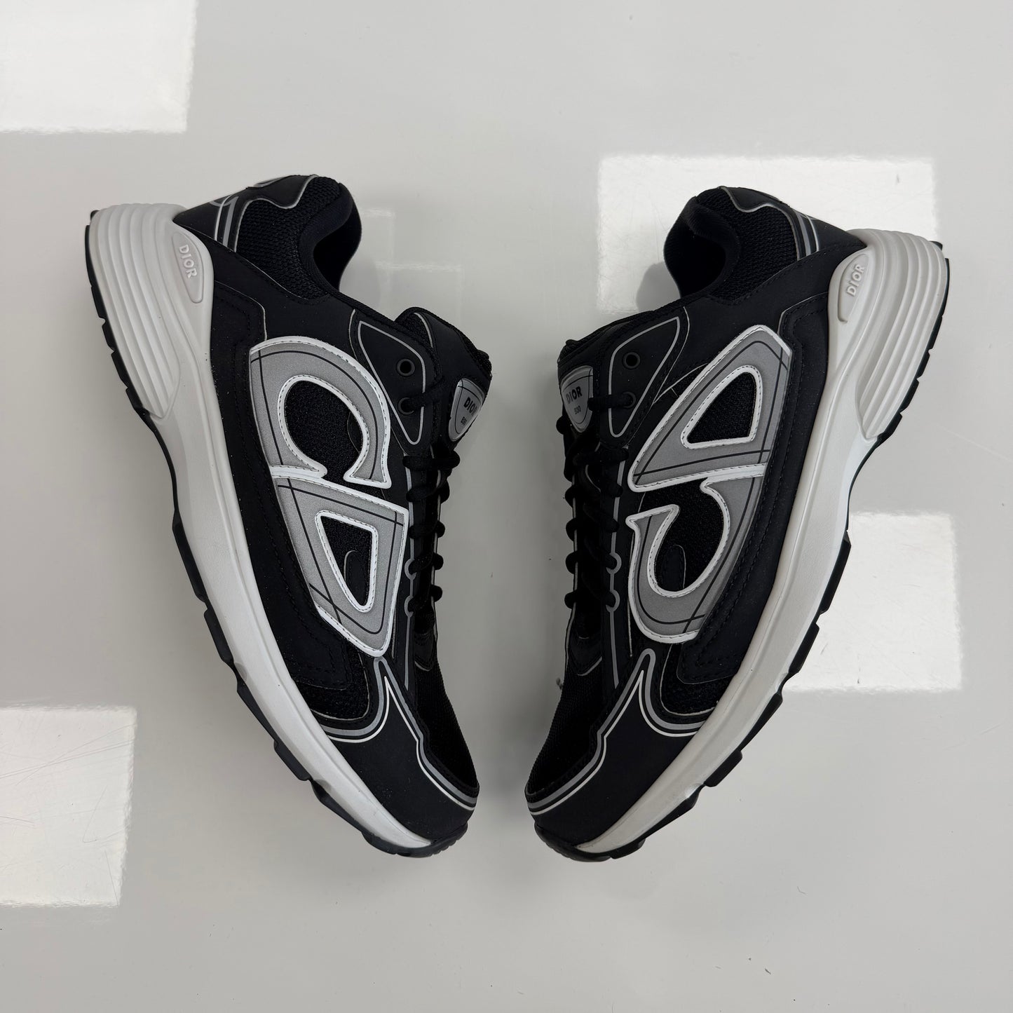 Dior B30 Reflective CD30 Black/White (USED NO BOX)