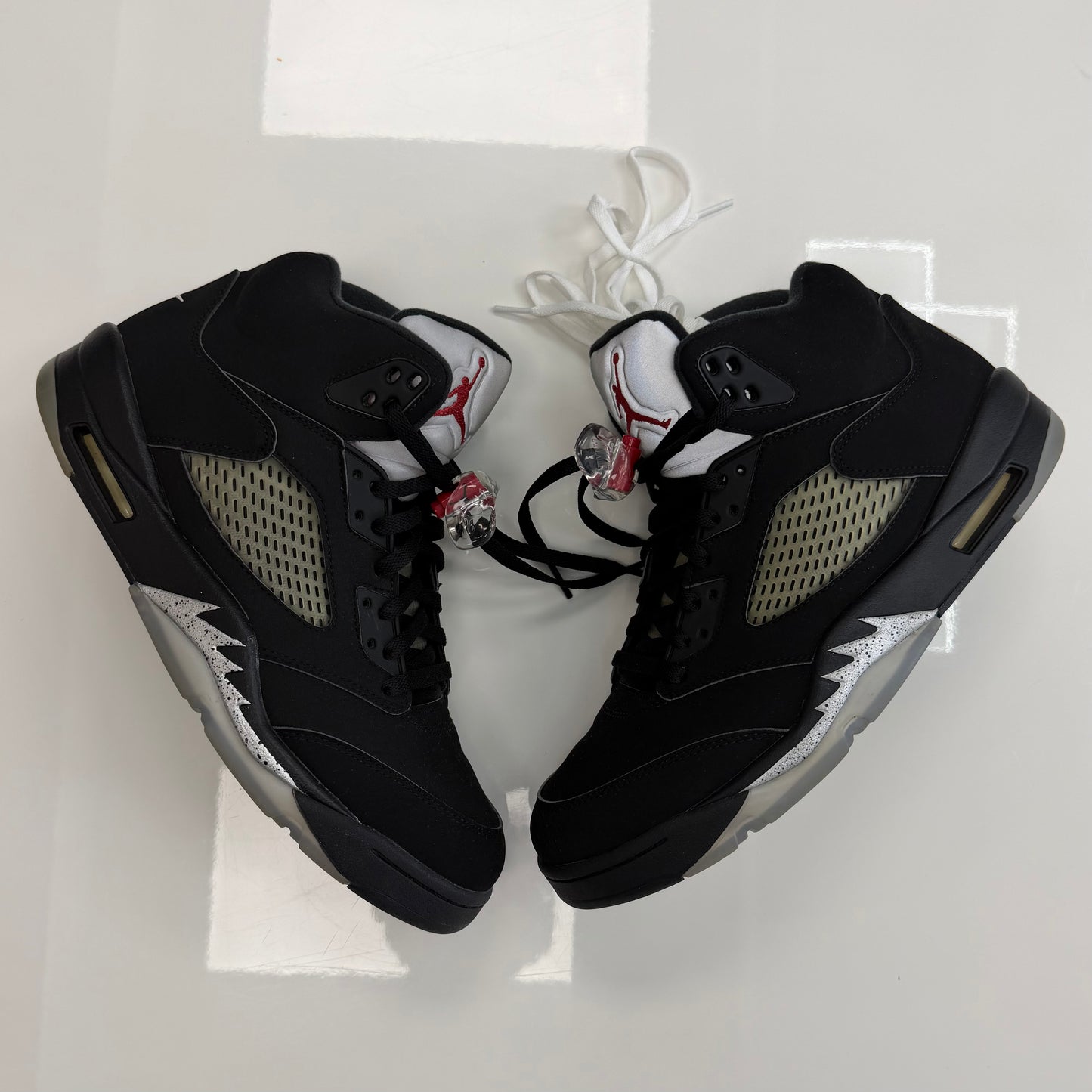 Air Jordan 5 Retro OG Black
Metallic (2016) (USED NO BOX)