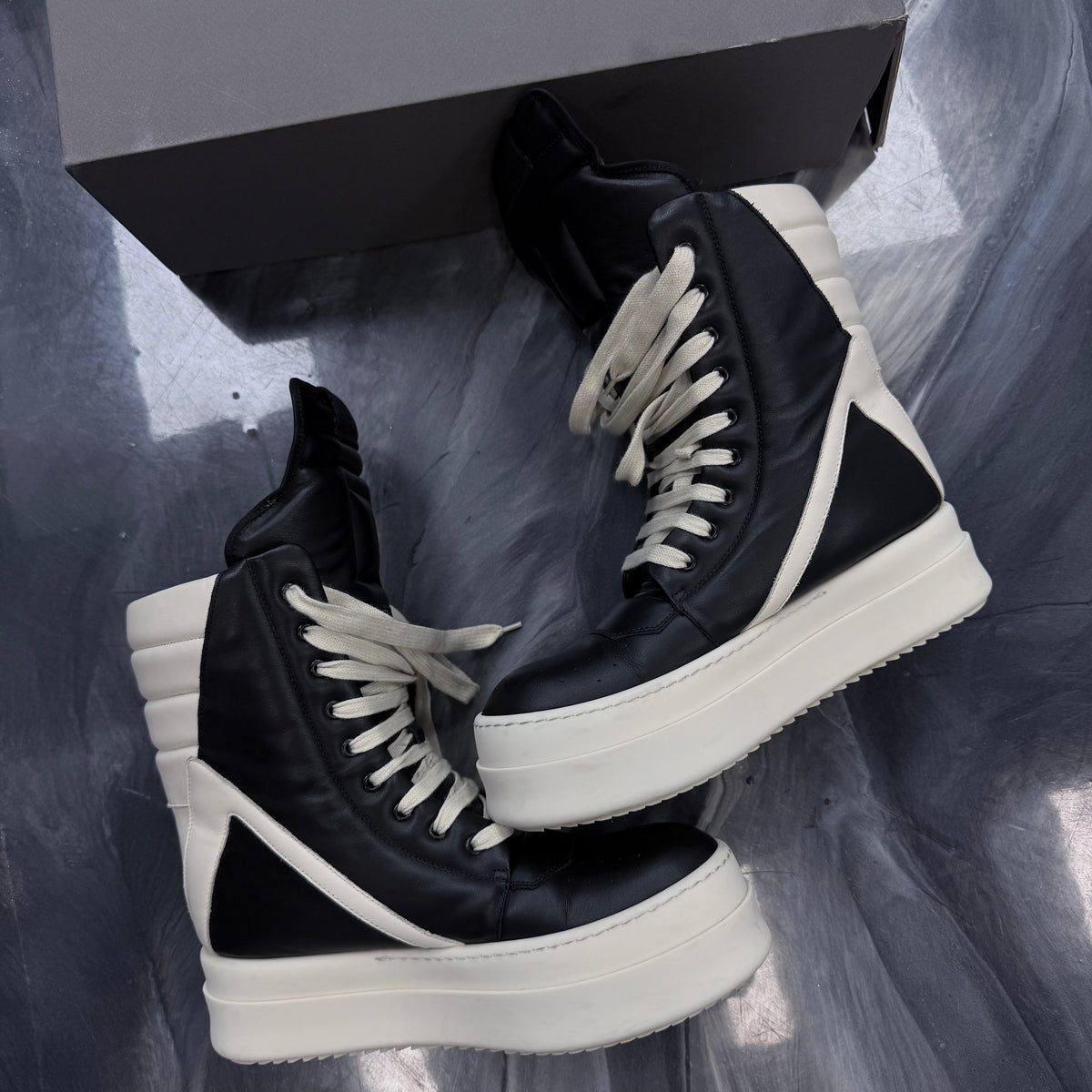 RICK OWENS PORTERVILLE MEGA GEOBASKET (USED)