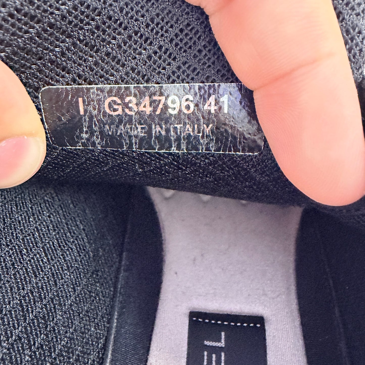 Chanel Runner Foam Black/Pink (USED NO BOX)