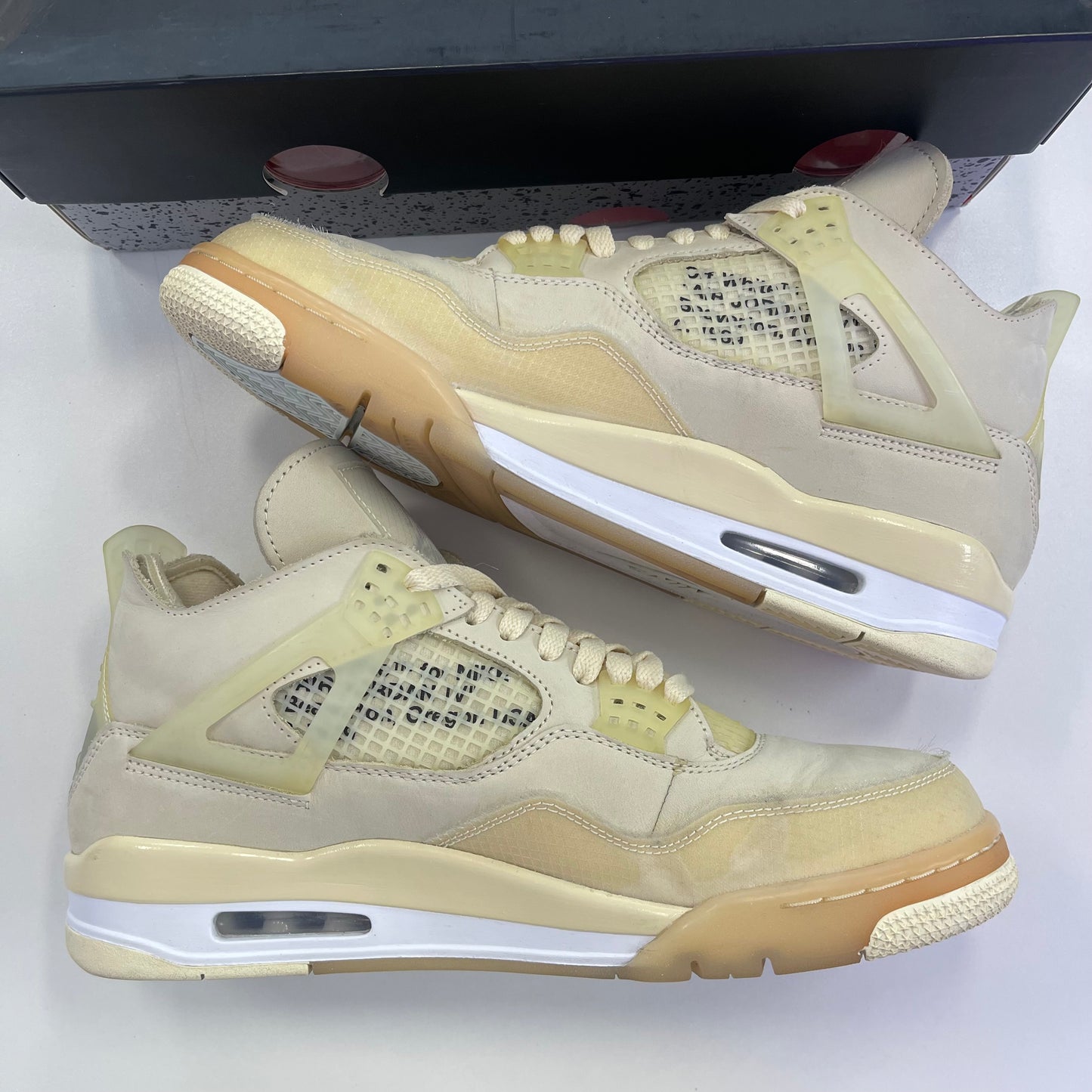 Jordan 4 Retro Off-White Sail (USED)