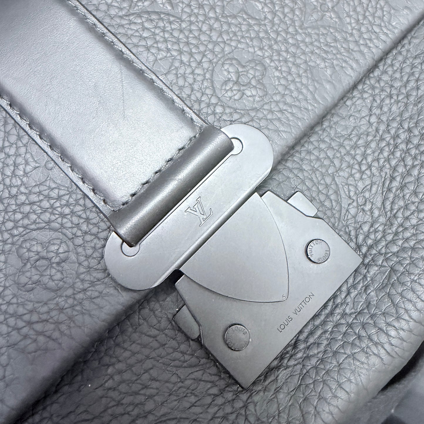 Louis Vuitton S-Cape Messenger Monogram Taurillon Leather Side Bag