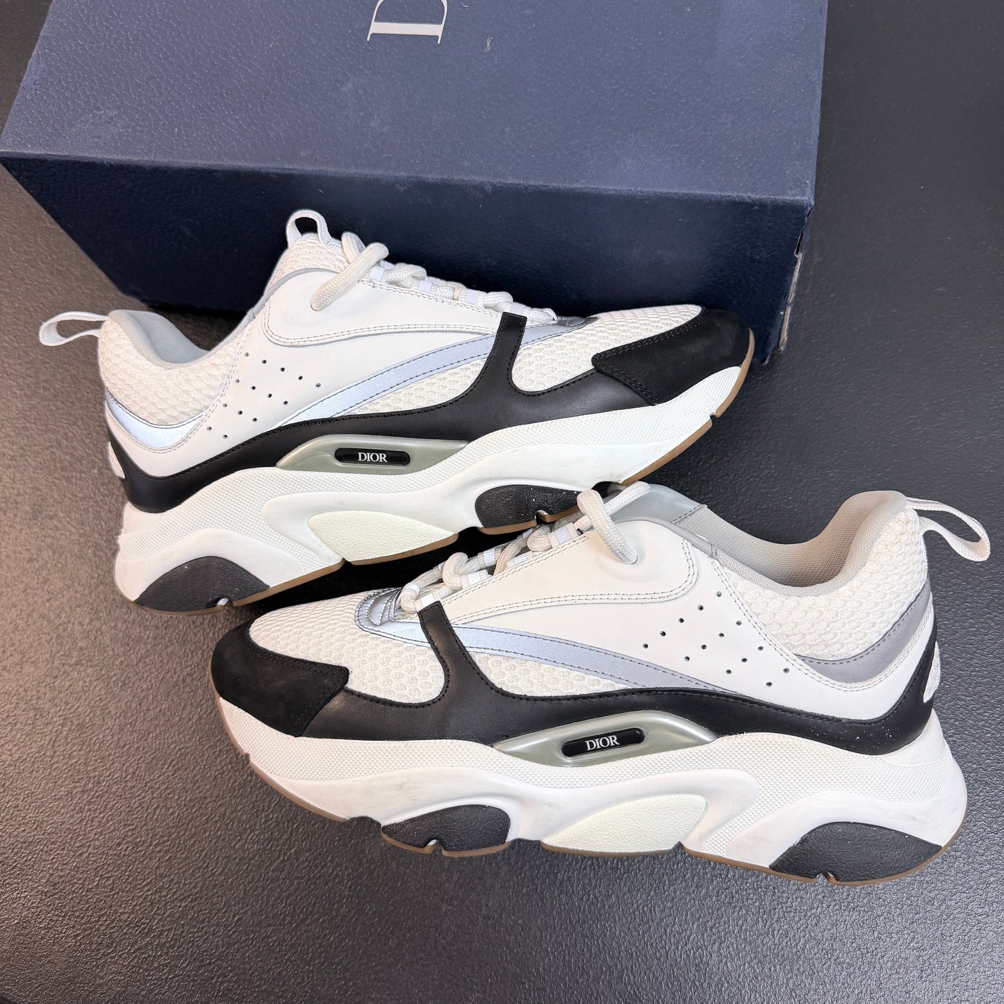 Dior B22 'White Black Gum' (USED)