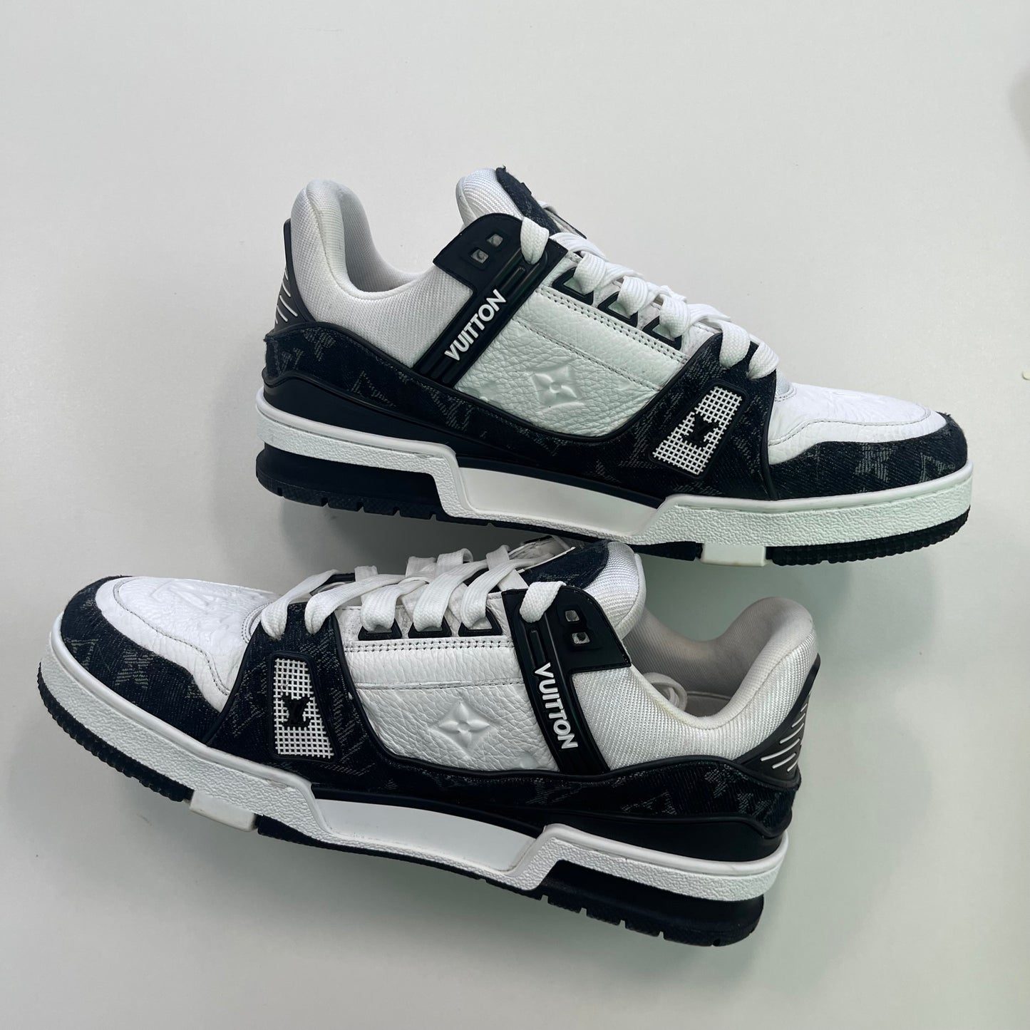 Louis Vuitton Black and White Trainer (USED)