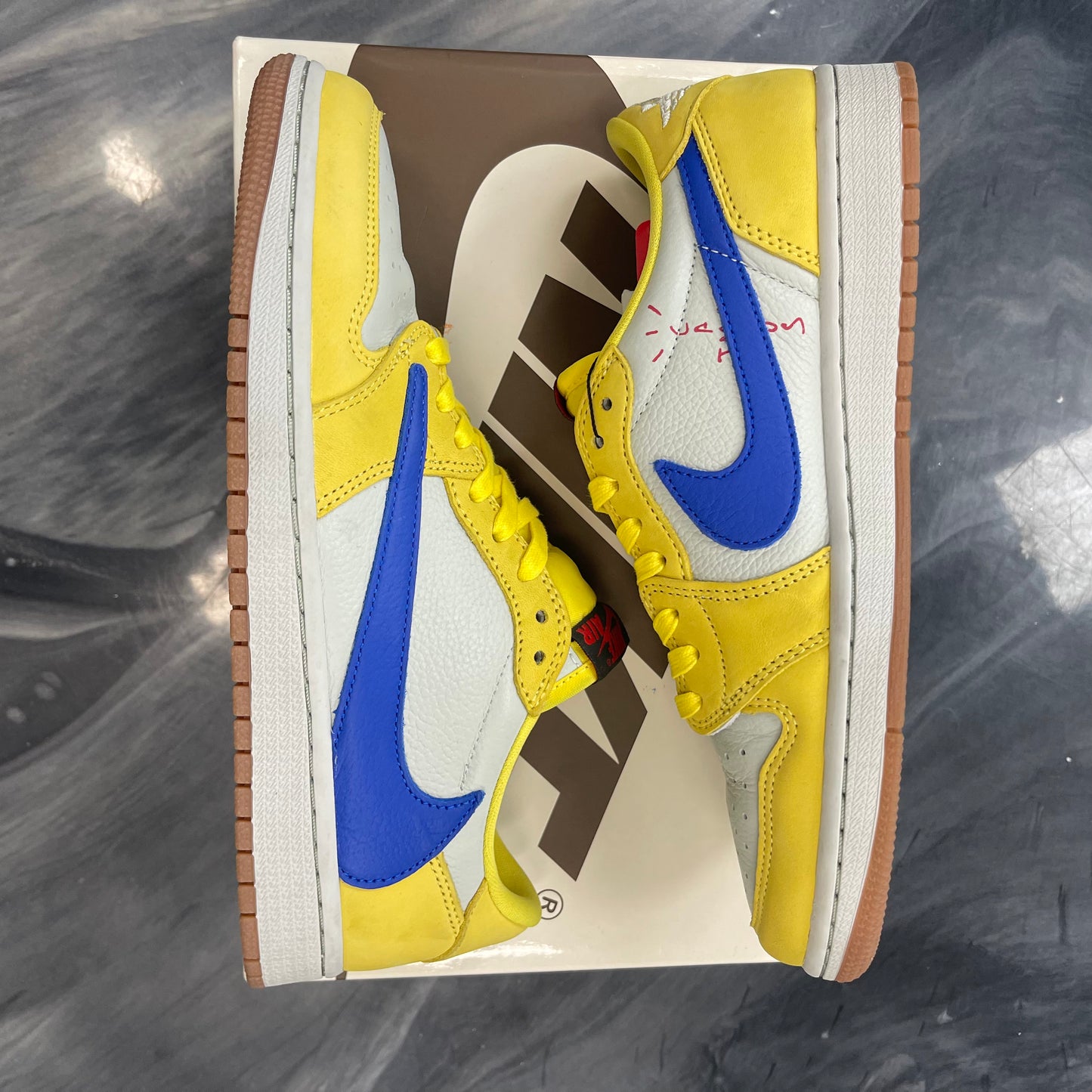 Travis Scott X Jordan 1 Retro Low OG SP 'Canary' (USED)