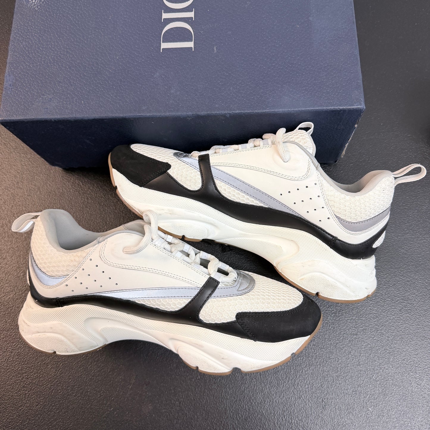 Dior B22 'White Black Gum' (USED)