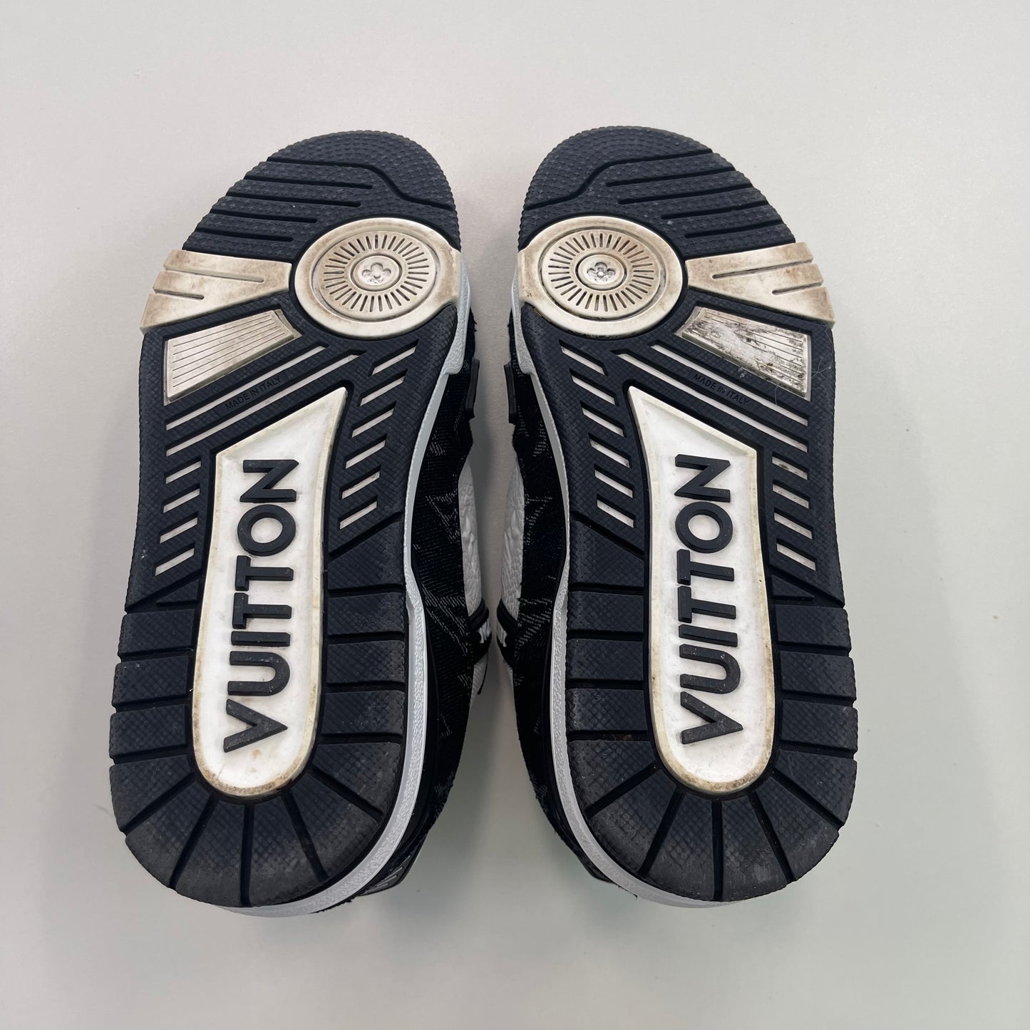 Louis Vuitton Black and White Trainer (USED)