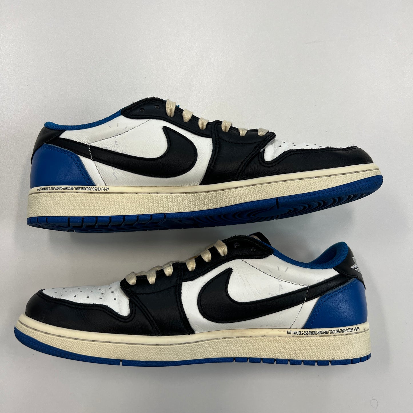 Jordan 1 Retro Low OG SP Fragment x Travis Scott (USED NO BOX)